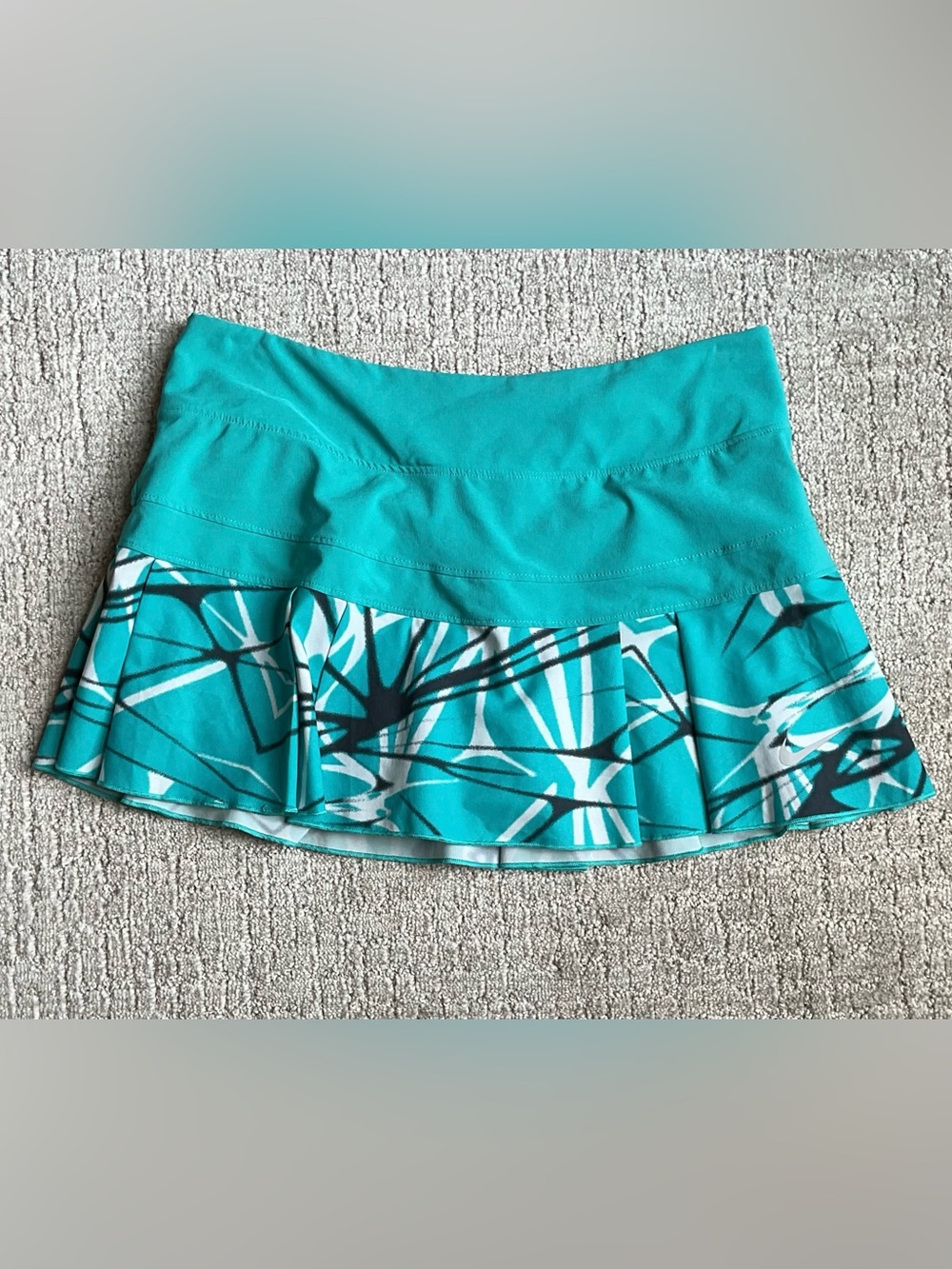 Nike Teal Low Graphic Print Ruffle Skort